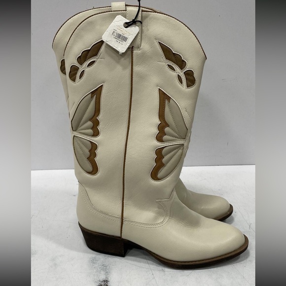 NWT Altar’d State Monarch White and Tan Cowboy Boots - Picture 7 of 7